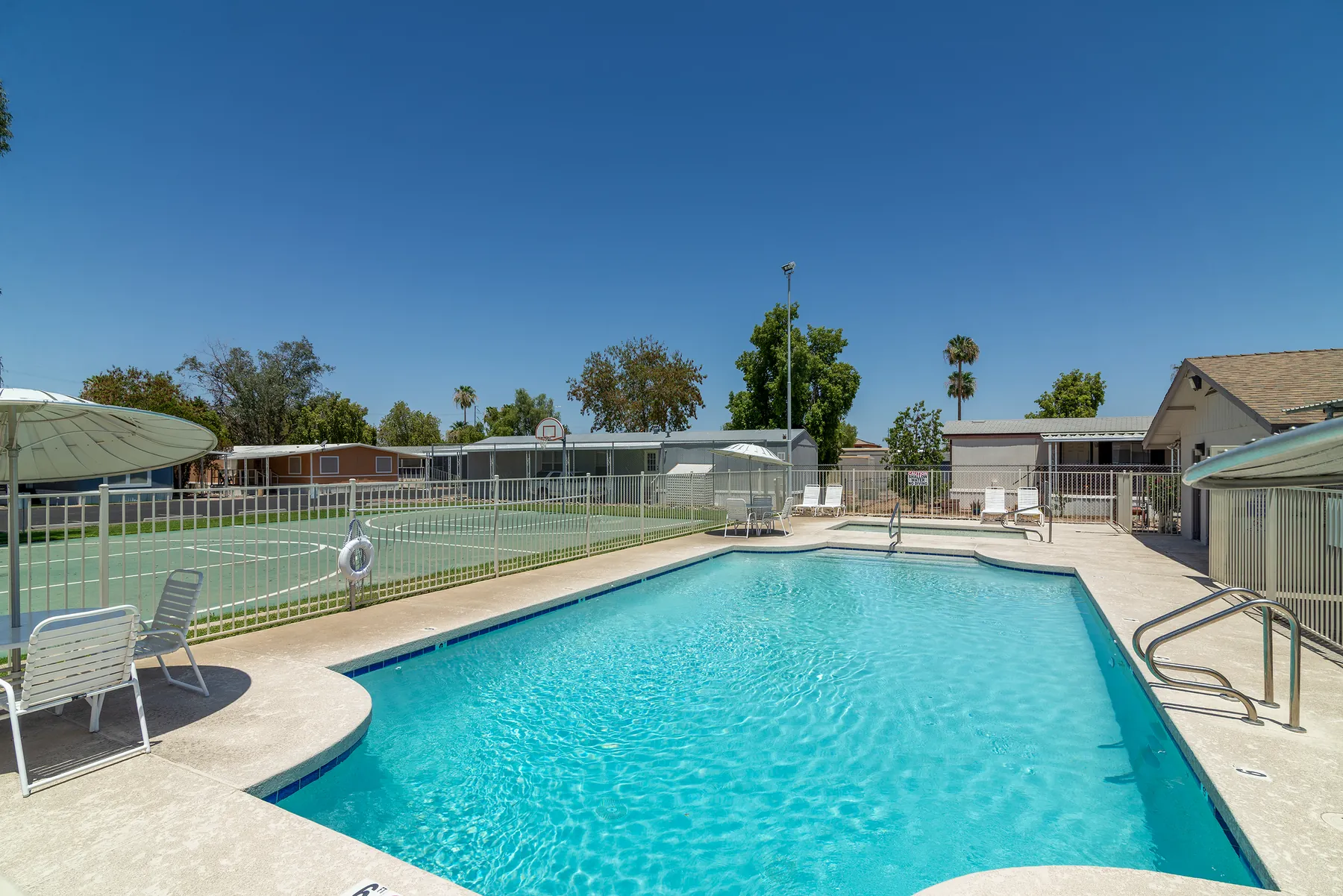 Pool and kiddie pool at ground level