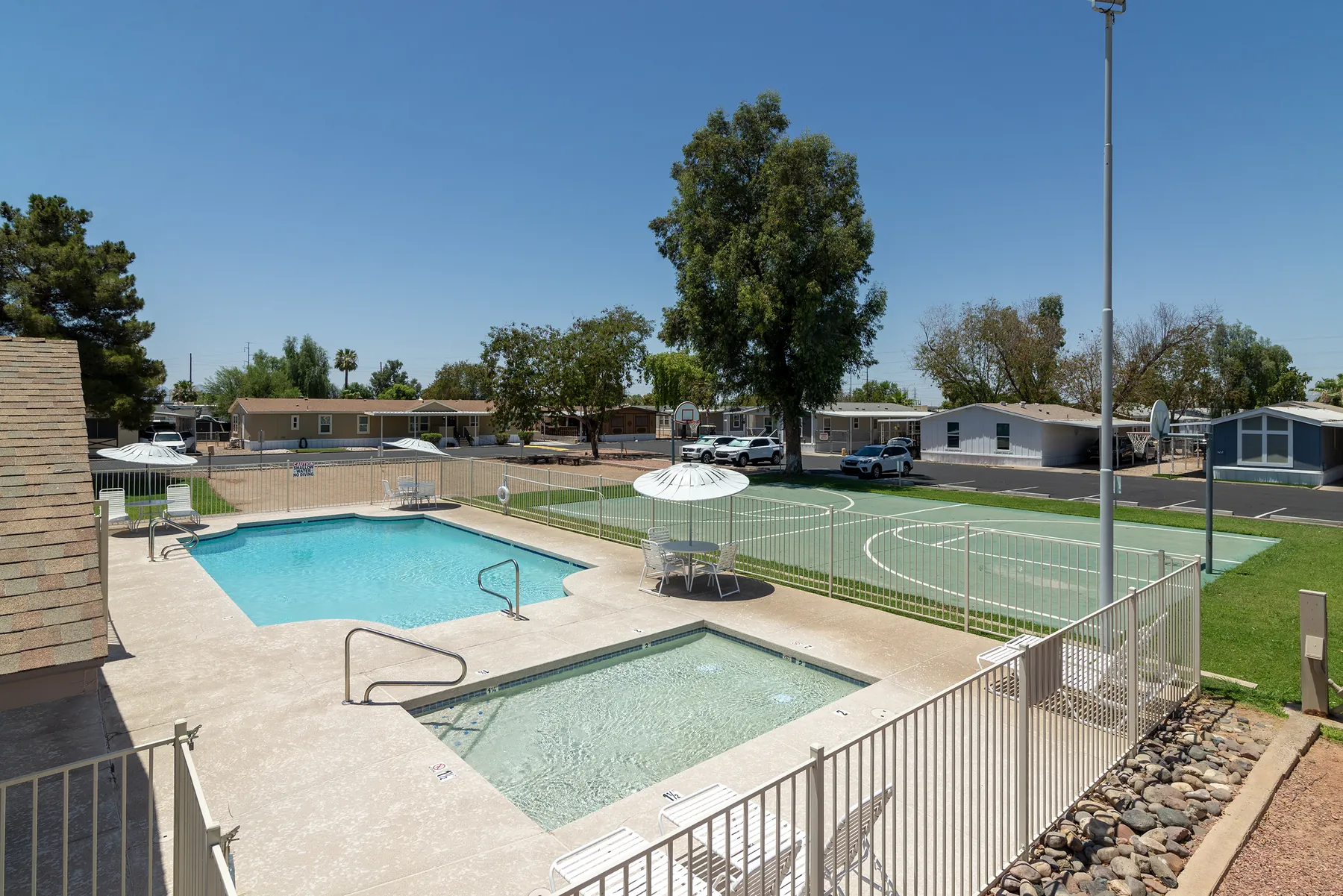 Kiddie pool beside the main pool